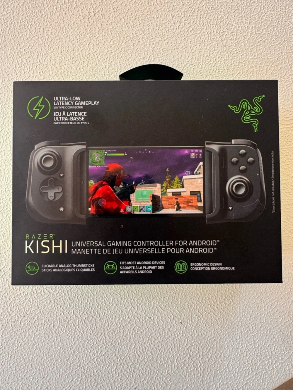 Razer Kishi Mobile Gaming Controller - Black with Green Accents NEW
